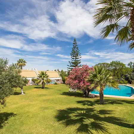 Aparthotel Capitalmoura Mouragolf Village