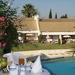 Aparthotel Capitalmoura Mouragolf Village 3*