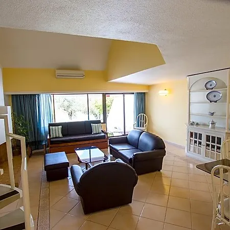 Aparthotel Capitalmoura Mouragolf Village 3*