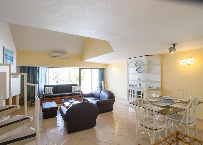 卡皮托莫拉 - 莫拉高尔夫乡村酒店 公寓式酒店